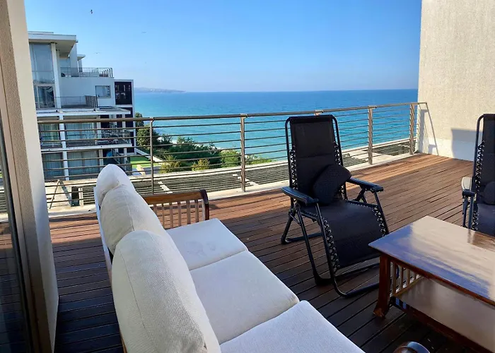 Sea View Penthouse Apartment *