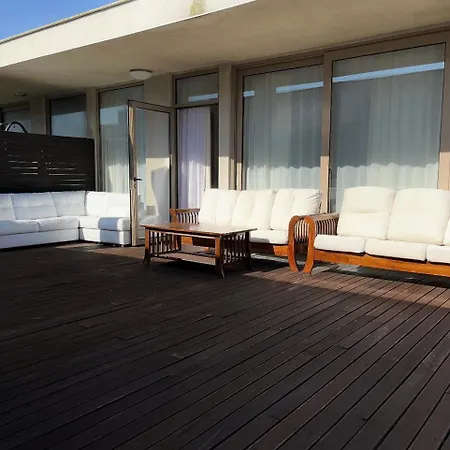 Sea View Penthouse شقة