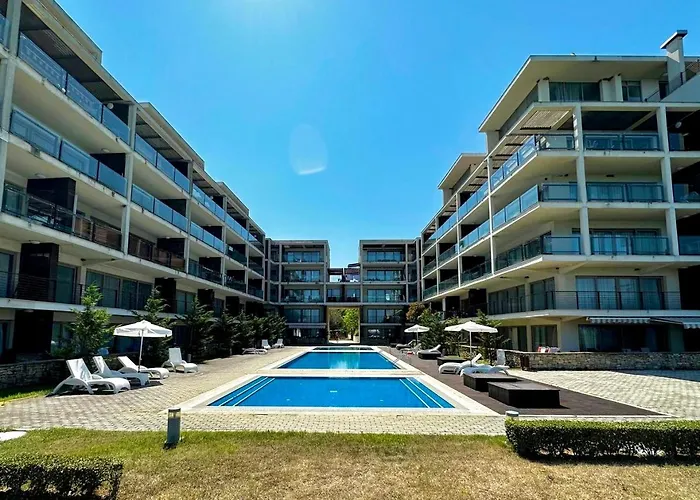 Sea View Penthouse *