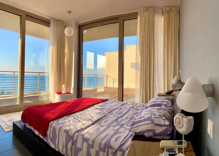 Sea View Penthouse Апартамент *