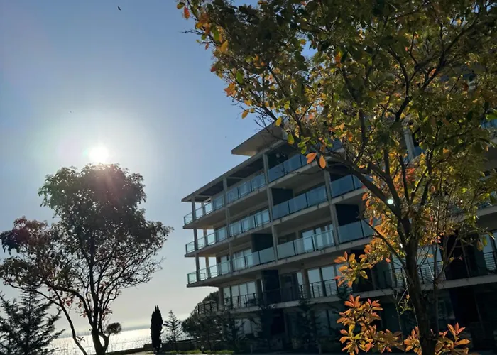 Апартамент Sea View Penthouse *